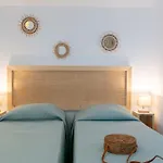 Mon Reve, Charmant Cabanon Les Pieds Dans L\'Eau A La Madrague, Confortable Et Lumineux